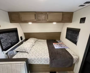 2024 2025 Forest River Wolf Pup 16BHSW Autocaravana Remolque de Viaje - Product Image 2