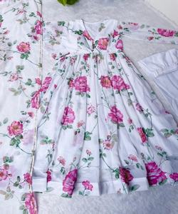 Las mujeres indias usan Banarasi seda Dupatta Diseñador gasa Impresión digital vestido de trabajo parte inferior con dupatta aprty desgaste ropa al por mayor precio - Product Image 2