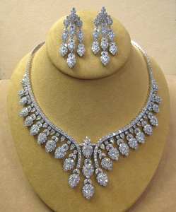 Conjunto unisex: collar y aretes de oro macizo de 14 quilates, resistentes al agua, con piedras preciosas naturales en forma de corazón, para anillos de diamantes certificados. - Product Image 3