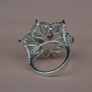 Cojín de anillo de diamante cultivado en laboratorio de alta calidad y corte de pera VS1 IGI SGL certificado Oro rosa oro plata compromiso boda joyería - Product Image 2