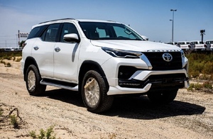 Nuovissima Toyota Fortuner 2025 4.0L SUV 4WD Benzina 345 CV 6 Cilindri Guida a Sinistra - Product Image 4