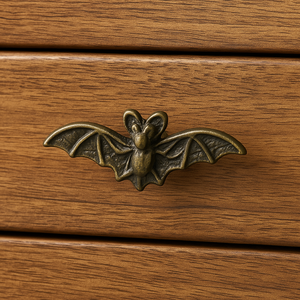 Perilla de hierro en forma de murciélago de latón antiguo | Hardware decorativo para tirador de armario - Product Image 4