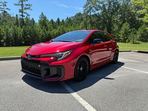 Toyota GR Corolla Core 2025, boîte manuelle à 6 vitesses, rouge supersonique, non modifiée - Product Image 4