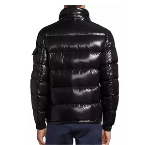 Veste matelassée brillante et élégante pour homme et femme, chaude et épaisse pour l'hiver, respirante, tendance, surdimensionnée, personnalisable - Product Image 6