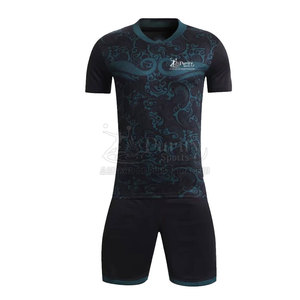 Factory Manufacturer Soccer Jersey And Shorts Customized Soccer Uniform Latest Design Soccer Uniform For Men - Product Image 1