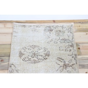 Tapis vintage 2,1 x 3,8 pieds, petit tapis turc, tapis en laine vert et marron à motifs floraux - Product Image 4