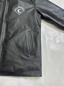 เสื้อแจ็คเก็ตหนังวัวแท้สั่งทำพิเศษ พร้อมโลโก้และสีที่กำหนดเองได้ มีทุกขนาด - Product Image 4