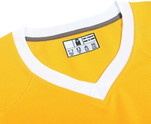 Vêtements de football pour hommes en gros, manches courtes, respirants et à séchage rapide, fourniture OEM, Tradeem Sports - Product Image 3