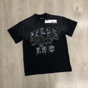 FIRST ROW T-shirt à manches courtes pour homme, imprimé crâne noir, coupe classique, style streetwear, jersey de coton, col rond - Product Image 1