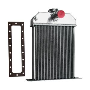 Radiateur GTGMOTO 351878R93 pour tracteur International Farall Cub LoBoy 351878R9 - Product Image 1