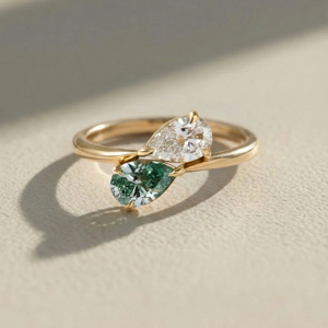 Pear Cut Diamond and Green Gem 18K Gold Engagement <b>Ring</b> for Women Romantic Style Prong Setting Fine Jewelry - Product Image 1