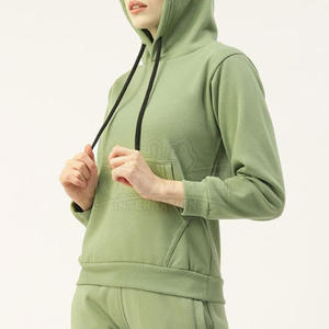 . Sweat à capuche en coton pour femme avec capuche à texture douce et coupe classique et manches longues parfait pour une utilisation décontractée en extérieur ou en intérieur - Product Image 4