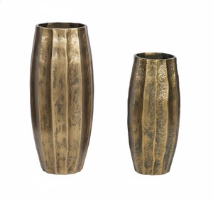 Jarrón de Flores de Latón Antiguo, Jarrones Altos de Latón Martillado Hechos a Mano para Decoración de Sala de Estar Moderna, Estilo Rústico - Product Image 1