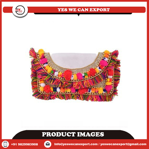 Meilleur prix Sacs fourre-tout Boho pour femmes et filles Sacs Banjara en jute brodés à la main durables avec design traditionnel - Product Image 2