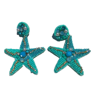 Boucle d'oreille feuille verte et dorée à la mode avec broderie perlée avec des bijoux élégants et des détails de travail manuel d'Inde - Product Image 3