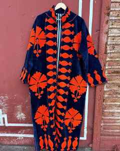 Chaquetas Cortas de Terciopelo Suzani Hechas a Mano, Abrigo Bordado, Chaquetas Suzani, Chaqueta Larga de Terciopelo con Bordado Suzani - Product Image 5