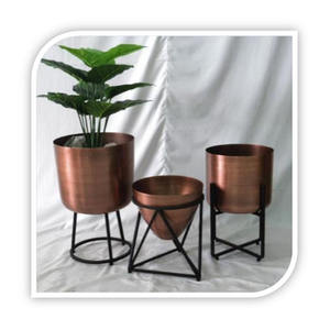 Ensemble de 3 pots de fleurs en métal cuivré Ensemble de contenants pour plantes Supports de pots en métal Cuivre et noir - Product Image 2