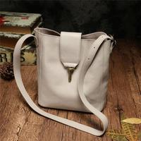 Tas Tangan Wanita Kulit Asli Model Clutch, Tren Fashion Terbaru, Dapat Dikustomisasi, Ritsleting, Tahan Air, Kapasitas 1L, Dua Pegangan, Cocok untuk Perjalanan