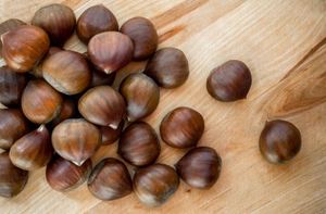Noyaux de châtaignes douces 500g |   Châtaignes pelées, prêtes à consommer, cuites |   Collation saine en gros à durée de conservation de 12 mois, en vente - Product Image 2