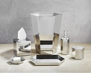 Ensemble de salle de bain en métal audacieux qui fait sensation dans les décors de salle de bain contemporains - Product Image 1