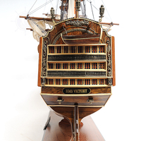 HMS Victory présentoir de réplique de cèdre en bois de taille moyenne de style nautique peint à la main modèle sur le thème de la maison décor à collectionner