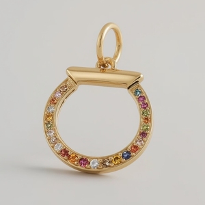 Pendentif à breloque fer à cheval en or 10 carats avec saphirs et pierres précieuses multicolores, bijoux éthiques sur mesure pour femmes - Product Image 5