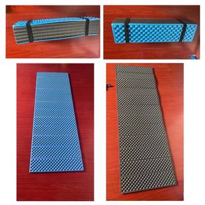 Colchoneta Plegable de Espuma de Celda Cerrada IXPE con Película de Aluminio Plateada, Resistente a la Humedad, Sin Necesidad de Inflar, para Acampar al Aire Libre - Product Image 5