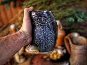 แก้วมักรูปเขาควายทำด้วยมือมีสไตล์ทนทานภาชนะใส่เครื่องดื่มแบบชนบทเหมาะสำหรับสะสมของขวัญและใช้ในชีวิตประจำวัน - Product Image 4