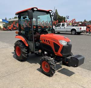 Tractor Agrícola 4x4 Usado con Motor Cummins de 40 HP, Tractor de Ruedas con Rodamientos y Motor - Product Image 1