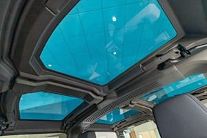 GMC Hummer EV SUV 3X certifié 2024, propre et en bon état, moteur électrique turbo, boîte automatique, intérieur cuir clair, ACC, traction avant, jantes R17 - Product Image 4