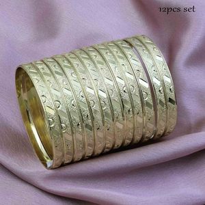 Wholesale <b>Fashion</b> 14K 18K 24K Gold Plated Bangles, Traditional Bangles, Gold Filled Jewelry Oro Joyeria, Brass Gold Bangle Set. - Product Image 2