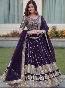 Violet envoûtant Faux Blooming Lehenga Choli avec Dupatta Set pour la meilleure fabrication indienne au prix de gros - Product Image 2