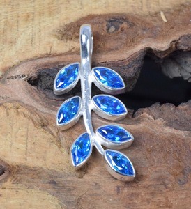 Pendentif de pierres précieuses Cadeau de mariage parfait en argent sterling 925 Topaze bleue Forme ovale pour l'amour Avec timbre 925 Bijoux - Product Image 4