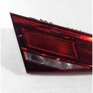FEU STOP ARRIÈRE GAUCHE INTEGRÉ À LA PORTE AUDI A3 Sportback (8V4) 8V0945075 (16>) - Product Image 4