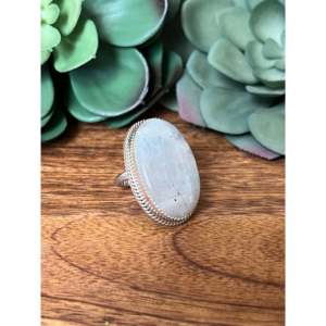 <b>Moon</b> <b>Stone</b> Sterling Silver Oval Statement <b>Ring</b> Size 7 - Product Image 3