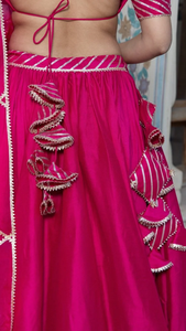 Ensemble Lehenga Choli rose Rani avec ourlet rayé, dupatta Gota Patti et sac Potli, tenue de mariage festive pour femmes, ensemble élégant de qualité supérieure - Product Image 5