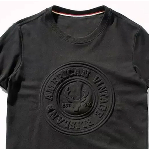 เสื้อยืดผู้ชายแบบขายส่ง OEM สั่งทำโลโก้ 3 มิติ นูน ผ้าคอตตอน 100% ผ้า Worsted เป็นมิตรกับสิ่งแวดล้อม แห้งเร็ว ทรงหลวม - Product Image 4