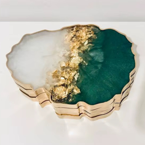 Dessous de verre élégant en résine fait à la main, parfait pour créer des décorations de table de luxe lors des anniversaires, des mariages et des fêtes saisonnières - Product Image 1