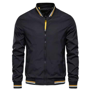 แจ็คเก็ตบอมเบอร์แบบมีฮู้ดสำหรับฤดูหนาว High Street แบบกลับด้านได้สำหรับผู้ชาย ขายส่ง OEM พิมพ์โลโก้ตามสั่ง แขนยาวเต็มตัว - Product Image 3