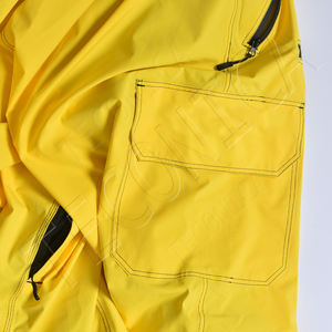 Pantalones de esquí de nieve impermeables personalizados para mujer invierno al aire libre a prueba de viento y transpirable con logotipo personalizado OEM disponible 100% poliéster - Product Image 3