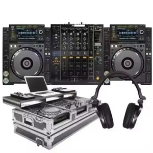 Ensemble de contrôleurs DJ professionnels 2x CDJ 2000 1x 900 Nexus Console audio alimentée Mixeur Console d'enregistrement musical en métal 2 Professionnel - Product Image 2