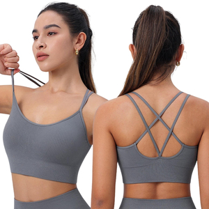 Soutien-gorge de sport torsadé pour femmes de haute qualité Soutien-gorge athlétique respirant à séchage rapide personnalisable à la mode pour femmes - Product Image 4