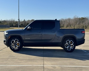 RIVIANS R1T ADVENTURES 2023 USADO, 4 Puertas, Cabina Doble, Tracción en las Cuatro Ruedas, Camioneta SB - Product Image 6