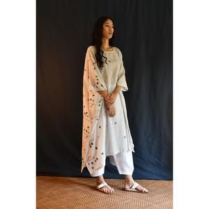 Caftán Jamdani para Mujer con Silueta Cuadrada, Diseño sin Mangas Transpirable con Corte Recto Elegante y Bordado - Product Image 2