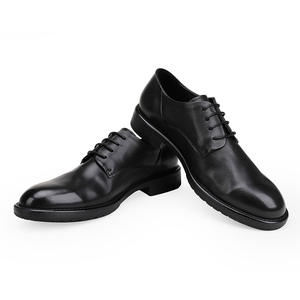 Chaussures Derby en cuir de vachette de qualité supérieure avec doublure respirante et talon résistant à l'usure, chaussures habillées pour hommes, chaussures de tous les jours - Product Image 2