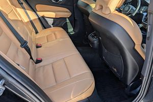 รถยนต์มือสอง ปี 2020 วอลโว่ V60 T6 AWD รุ่น Momentum พวงมาลัยซ้าย/ขวา - Product Image 5