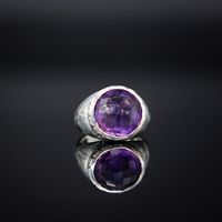 Neu eingetroffen: Echte 925er Sterlingsilber Damenringe mit Amethyst in Lünettenfassung, Vintage-Blumengravur, Hochglanzpoliert, für Partys