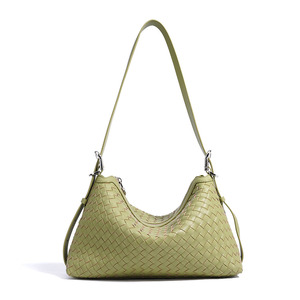 2025, bolsos de hombro para mujer, bandolera tejida de cuero de vaca genuino, bolso hecho a mano para mujer, bolso tejido tipo cubo - Product Image 1