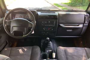 JEEP WRANGLER RUBICON 4X4 USADO, 2003, Volante a la Izquierda/Derecha - Product Image 3