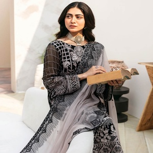 Trajes de gasa bordados hechos a mano para mujer, ropa de fiesta de lujo de 3 piezas Ramsha Volume CHEVRON Ready Wear, ropa India pakistaní - Product Image 3